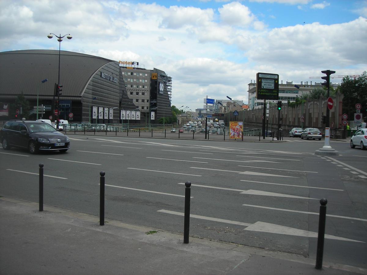 Hotelf1 Paris Porte De Chatillon Esterno foto